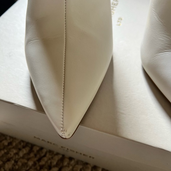 Marc Fisher Ivory ankle boot size 9M - Picture 2 of 4